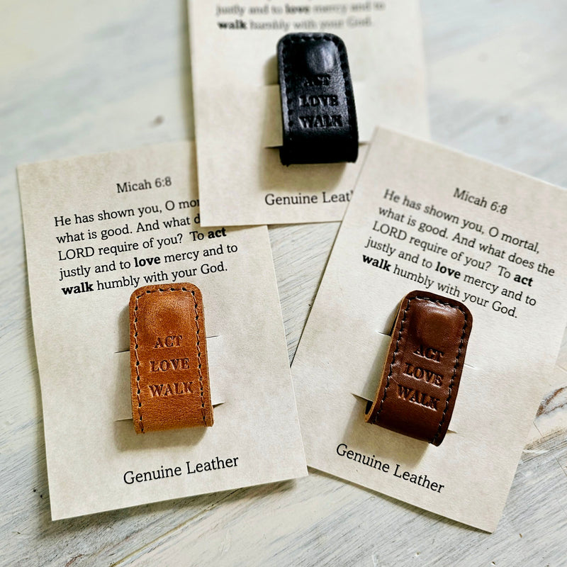 Magnetic Leather Bookmark