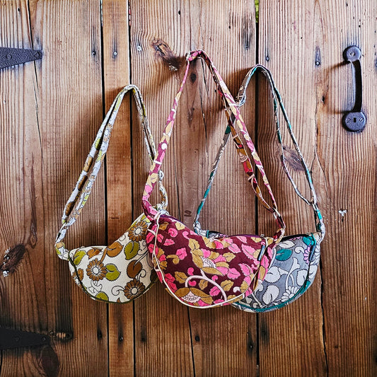 Itu Crossbody Bag