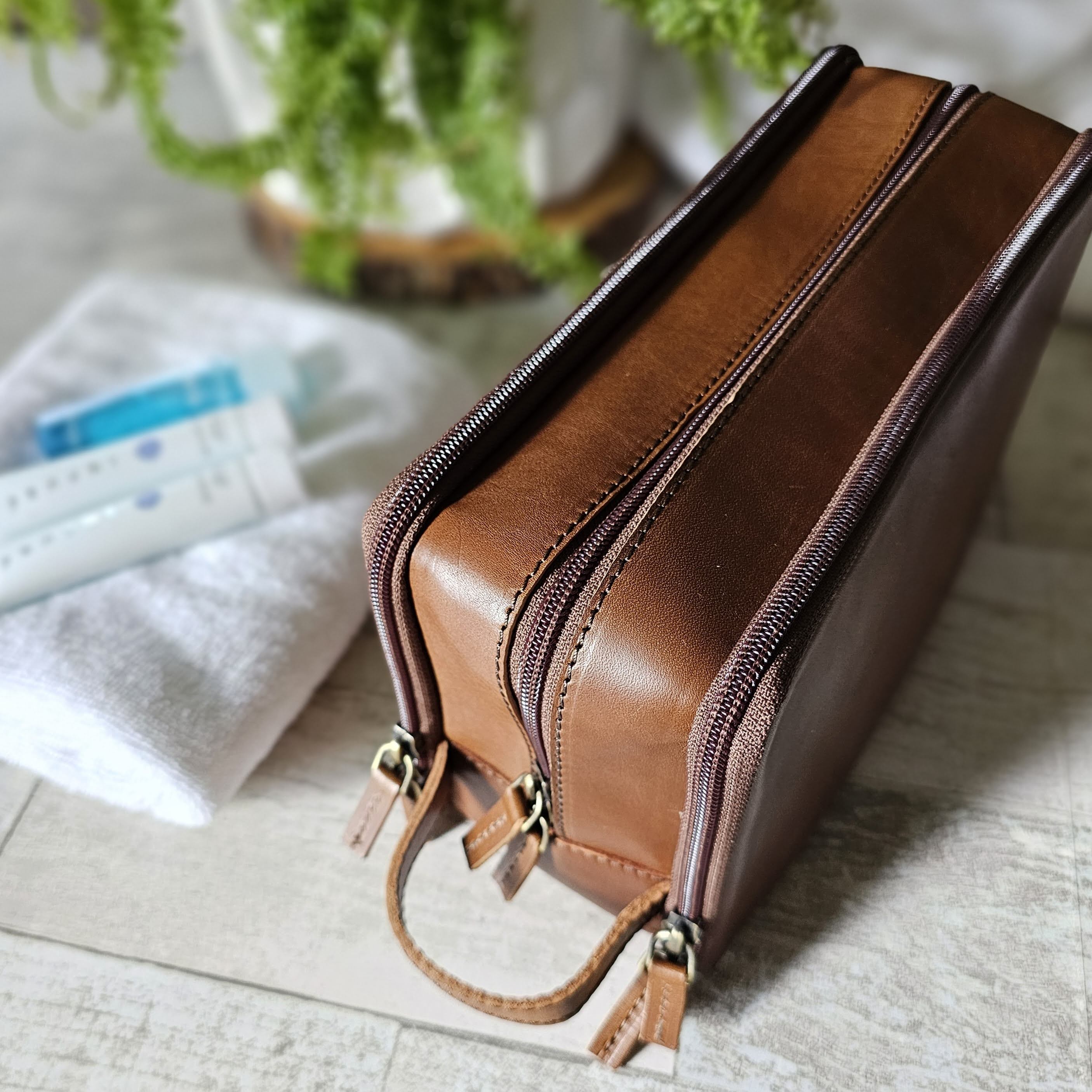 Men's Dopps Men's Leather Dopp Kit – Bridges4Justice